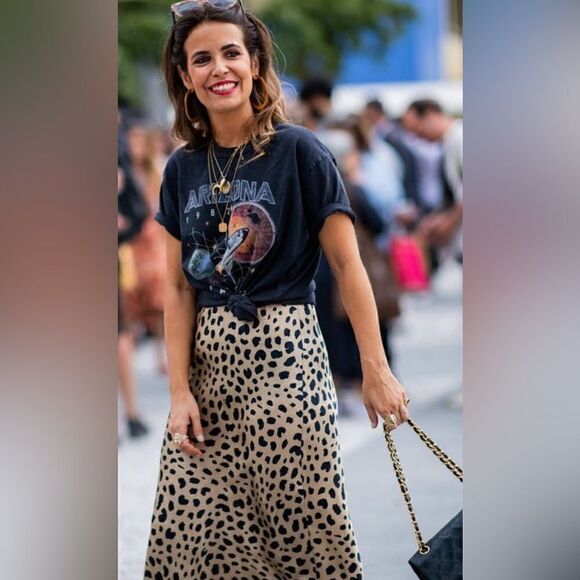 Skirt Revival! Here’s some inspiration for styling skirts. - Picture 7 of 16